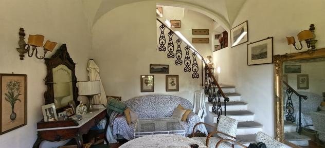 Villa d'epoca con ampi spazi esterni - Foto 8
