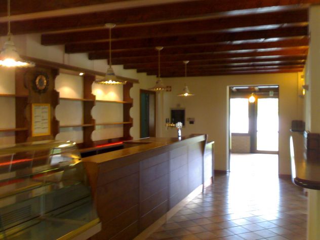 Bar Trattoria con Parco e Lago mq. 50.000 - Foto 5