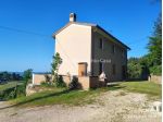 Casa colonica con garage e scoperto esclusivo. Vista panoramica