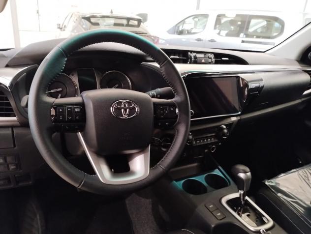 Toyota Hilux 2.4 D-4D A/T 4WD 4 porte Double Cab Executive - Foto 5