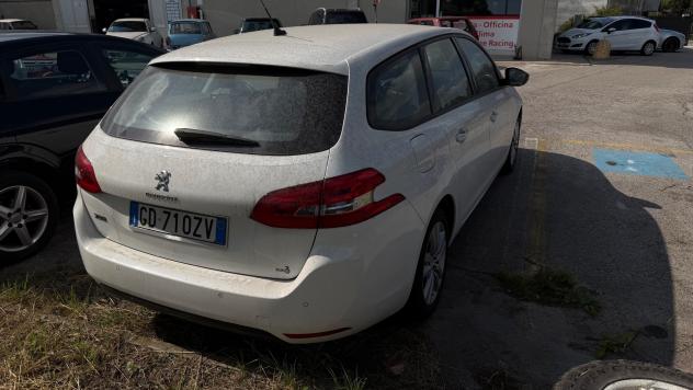 Peugeot 308 BlueHDi 130 S&S SW Business - Foto 4