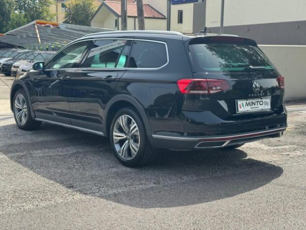 VOLKSWAGEN Passat Alltrack 2.0 TDI 200 CV 4MOTION DSG rif. 24051762 - Foto 2