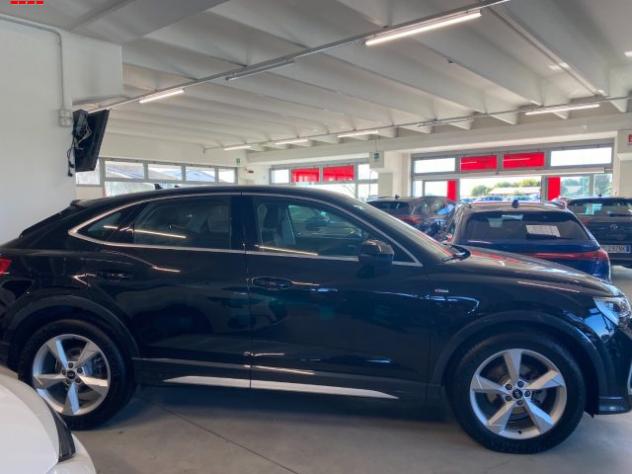 AUDI Q3 SPB 35 TDI S tronic S line edition rif. 24182416 - Foto 3