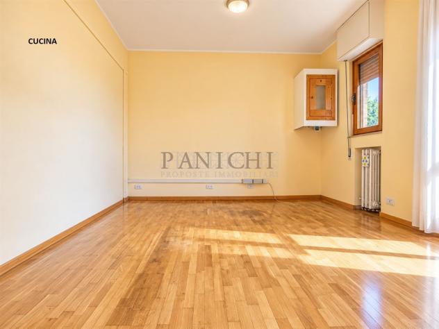 MONTARIOSO – LUMINOSO APPARTAMENTO DI 125 MQ CON TERRAZZO E ASCENSORE - Foto 16