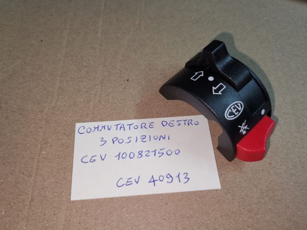 Commutatore destro 3 posizioni fermo motore CEV 100821500 40913
