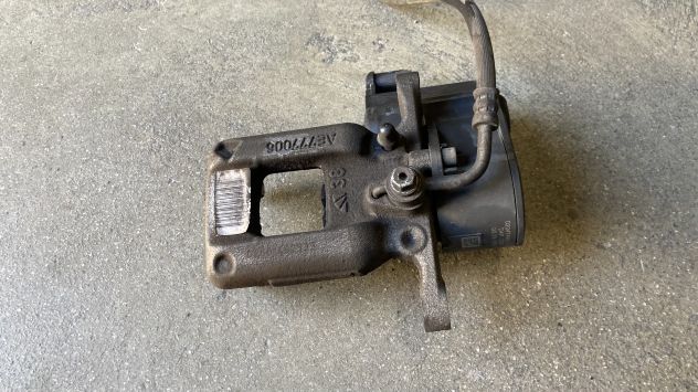 Pinza freno elettrica posteriore SX Peugeot 308 del 2018 (AE777006) - Foto 2