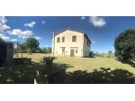 CASALE di 6 vani e di 650 mq (PITIGLIANO) rif. AZ.AGR.P