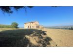 CERBARA: Nelle dolci colline di cerbara, in posizione riservata e panoramic &hellip;