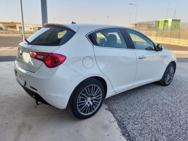 Alfa Romeo Giulietta 2.0 JTDM-2 140 CV EXCLUSIVE - Foto 3