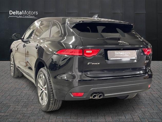 Jaguar F-Pace 2015 2.0d i4 R-Sport awd 180cv auto my20 - Foto 3