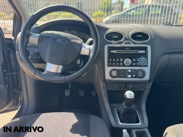 FORD Focus 1.6 TDCi (90CV) S.W. rif. 24112422 - Foto 8