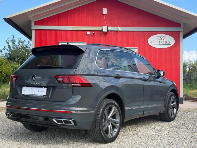Volkswagen Tiguan R-Line 2.0 TDI 150 CV DSG - Foto 6