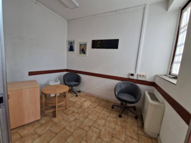 Immobile di 1250 m² con più di 5 locali in vendita a Baranzate - Foto 20