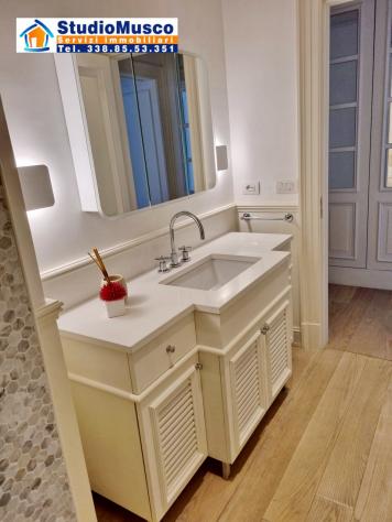 APPARTAMENTO di 3 vani e di 75 mq (CAPRI) rif. CVPZZ - Foto 8