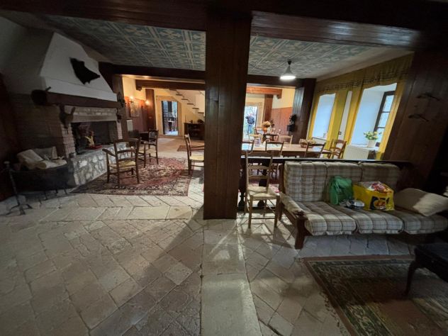 DIMORA STORICA DEL '400 (EX CHIESA) SPLENDIDAMENTE RISTRUTTURATA - Foto 4