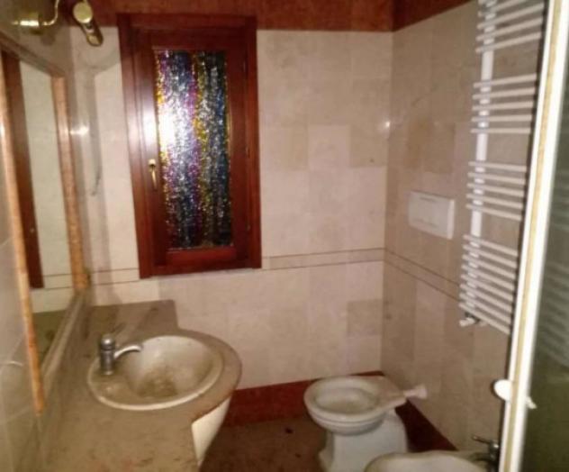 Immobile in asta di 144 m² con più di 5 locali in vendita a Nepi - Foto 3