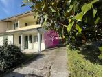 Classe (Ra) -  Villetta Bifamiliare con giardino angolare e tre letto