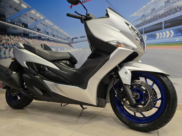 Suzuki Burgman 400 02/2023 - Km 18400 - Foto 2