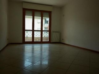 Appartamento in affitto a Avenza - Carrara 60 mq  Rif: 1450044