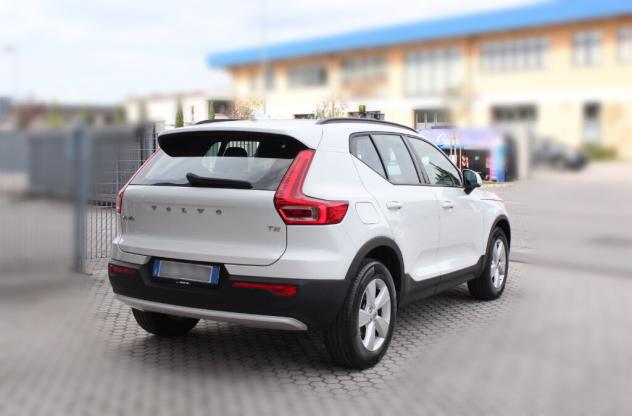 VOLVO XC40 (2017--) XC40 T2 automatico Essential - Foto 6