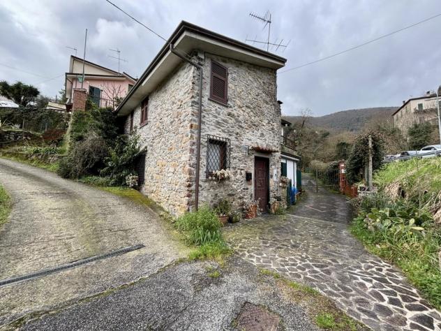 Porzione di casa in vendita a Ameglia