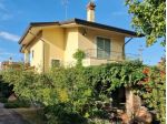 MASSA, prima periferia, in contesto tranquillo e residenziale, villetta di  &hellip;