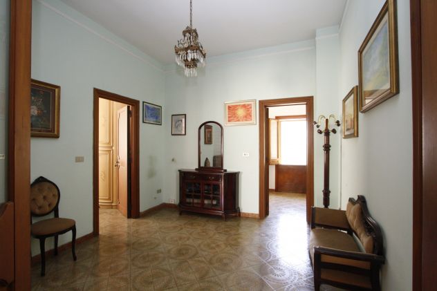Casa indipendente con garage giardino e terrazzo a livello - Foto 6