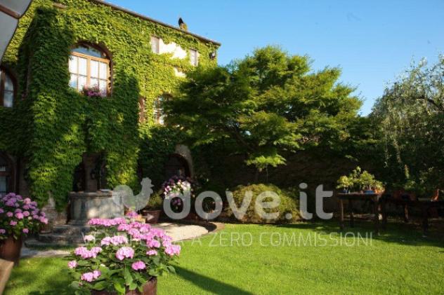Palazzo / Stabile di 1448 m² con più di 5 locali in vendita a Sarteano - Foto 4