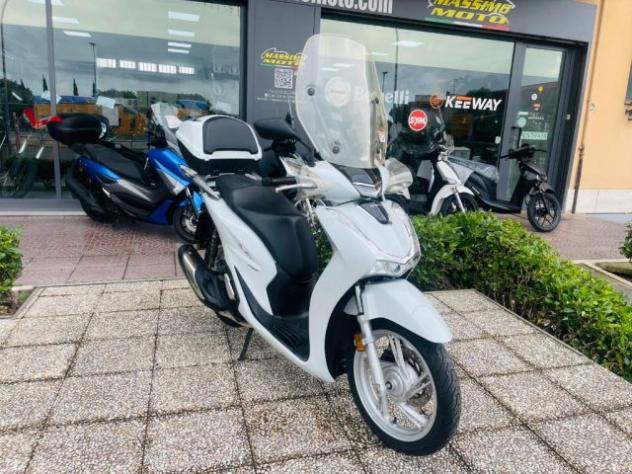 HONDA SH 150 TUTTO INCLUSO ANCHE PASSAGGIO! MINI RATE rif. 23992682 - Foto 2