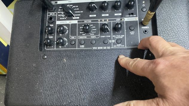 S..VENDO OTTIMO AMPLIFICATORE VOX MINI GO 50