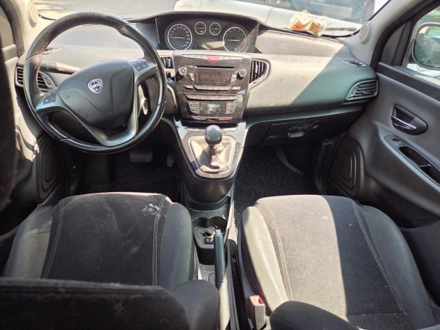 Lancia Ypsilon 0.9 TwinAir 85 CV 5 porte S&S DFN - Foto 5