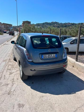Lancia Ypsilon 1.2 Argento - Foto 4