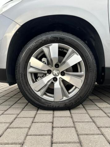 PEUGEOT - 2008 - PureTech Turbo 110 S&S Allure - Foto 10