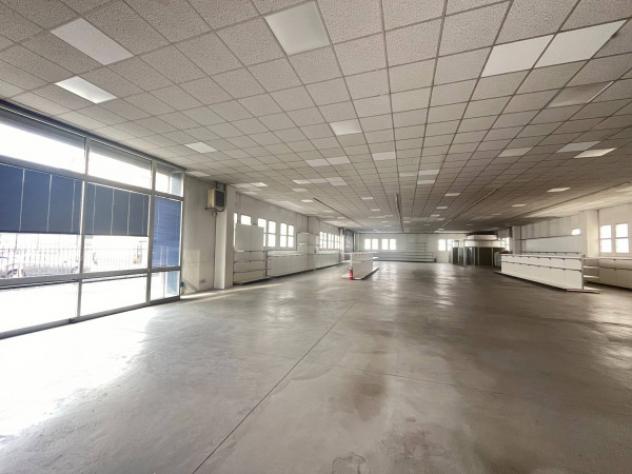 Immobile di 1000 m² con 3 locali in affitto a Brescia - Foto 20