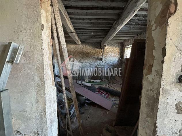 Casa indipendente da ristrutturare con giardino a Brugnolo - Foto 7