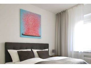 QUADRILOCALE CORSO RE UMBERTO: 700 EURO