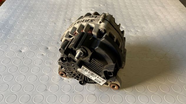 Alternatore Dacia Sandero 1.0 benzina del 2018 (231007582R) - Foto 4