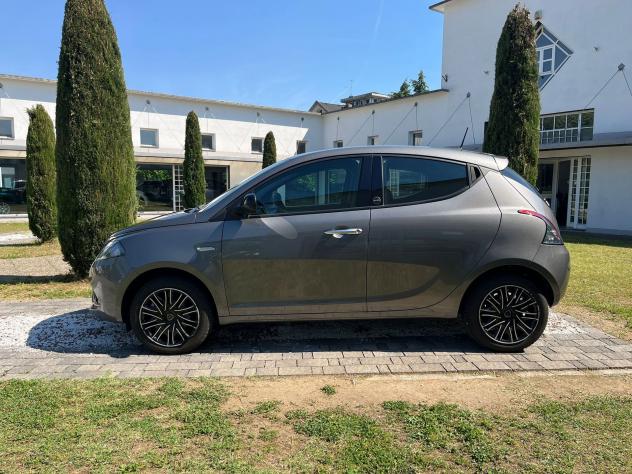 Lancia Ypsilon 1.0 FireFly 70cv S&S Hybrid GOLD - Foto 4