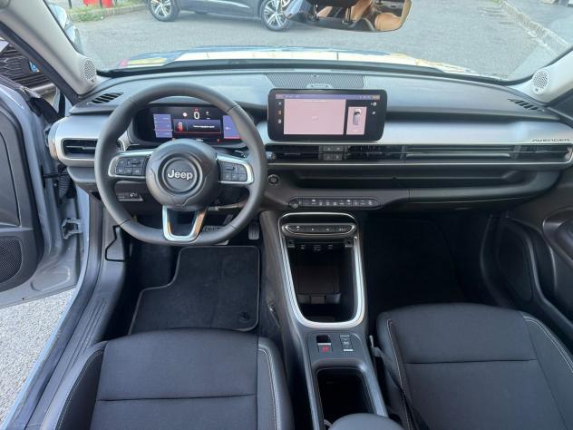 Jeep Avenger e-Hybrid 1.2 MHEV e-Hybrid Turbo Altitude - Foto 6