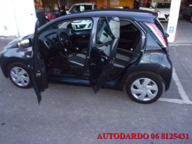 TOYOTA Aygo X-business 1.0 VVT-i 69 CV 5 porte rif. 22981985 - Foto 3