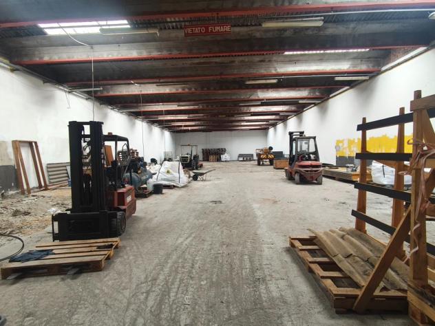Capannone artigianale in vendita a Marlia - Capannori 1700 mq Rif: 1451338 - Foto 8