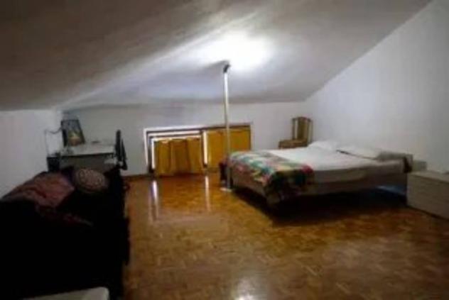 Immobile in asta di 200 m² con più di 5 locali e box auto in vendita a Fano - Foto 8