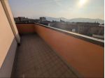 Alzano Lombardo trilocale con balcone e box auto