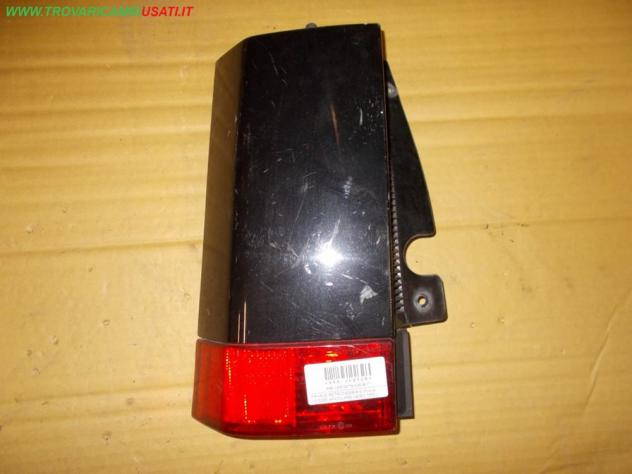FANALE RETRONEBBIA S.(fino al 12/2005) ANGOLARE NERO OPEL MERIVA (X03) 1.6 / 1.8 / 1.7 CDTI  Parti elettriche  Fanaleria  Fanali  Fanale retronebbia
