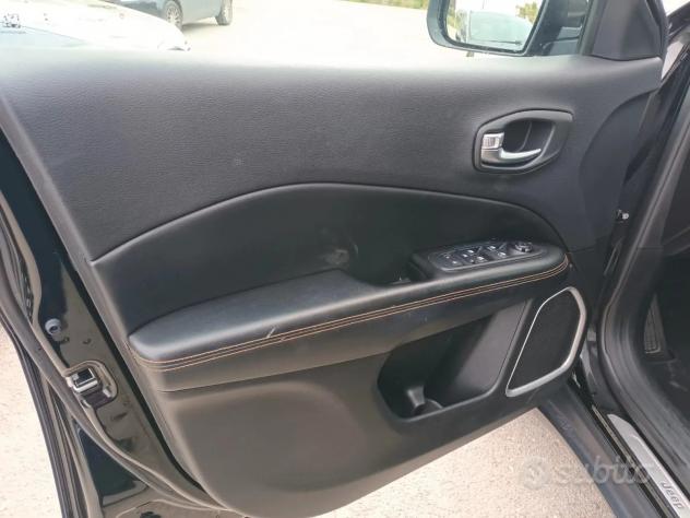 Jeep Compass 2.0 Multijet II 4WD Limited - Foto 10