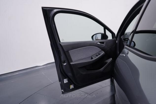 RENAULT Clio 1.0 TCe 90cv 5 porte Techno rif. 23031660 - Foto 9