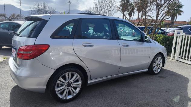 Mercedes-Benz Classe B B180 CDI Automatic Premium Tetto - Foto 4