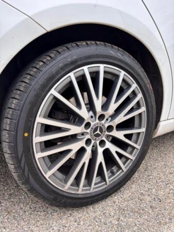 MERCEDES-BENZ CLA 200 Automatic Shooting Brake rif. 23246883 - Foto 5