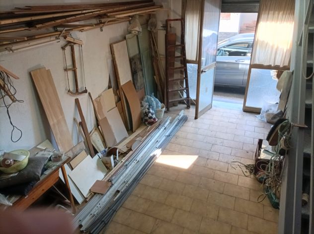 Belpasso garage + ammezzato di 2 vani - Foto 4