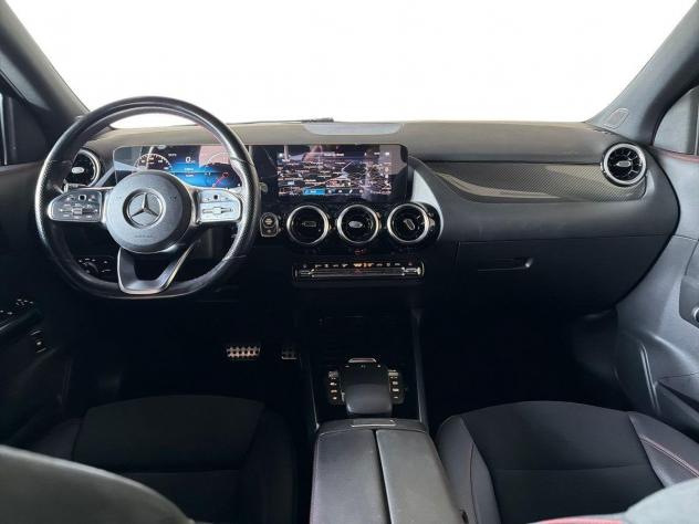 Mercedes-Benz GLA GLA 180 d Automatic Premium - Foto 8